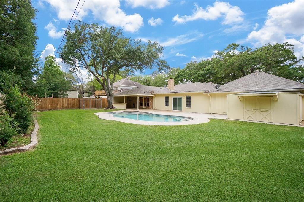 2918 E Elm Circle