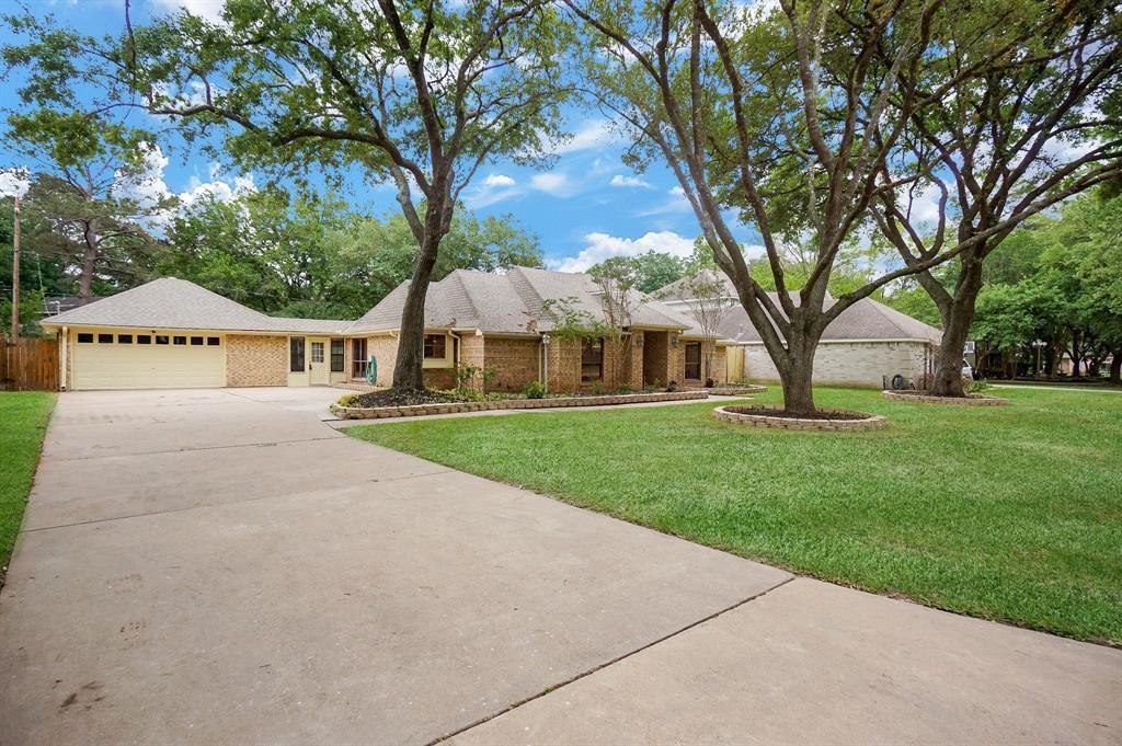 2918 E Elm Circle
