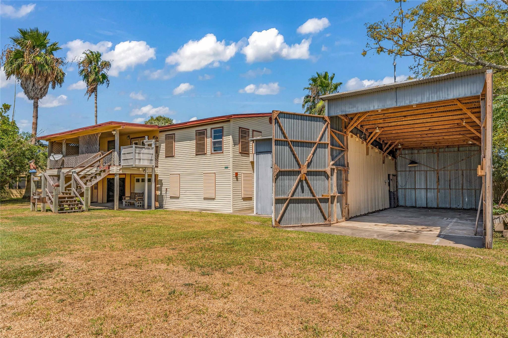 1115 W Canal Drive