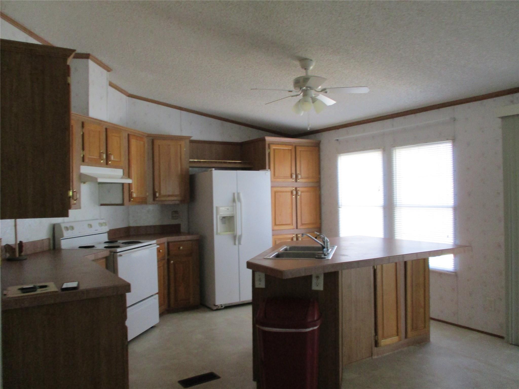19168 County Road 669e