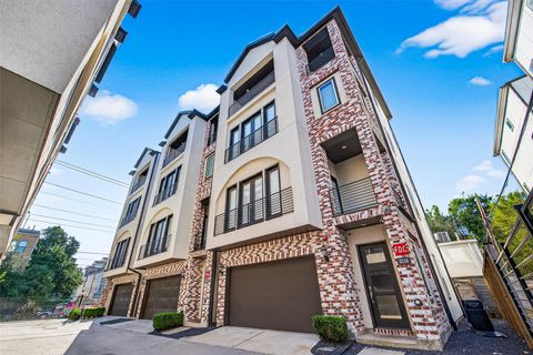 2116 Mason Street Houston TX 77006