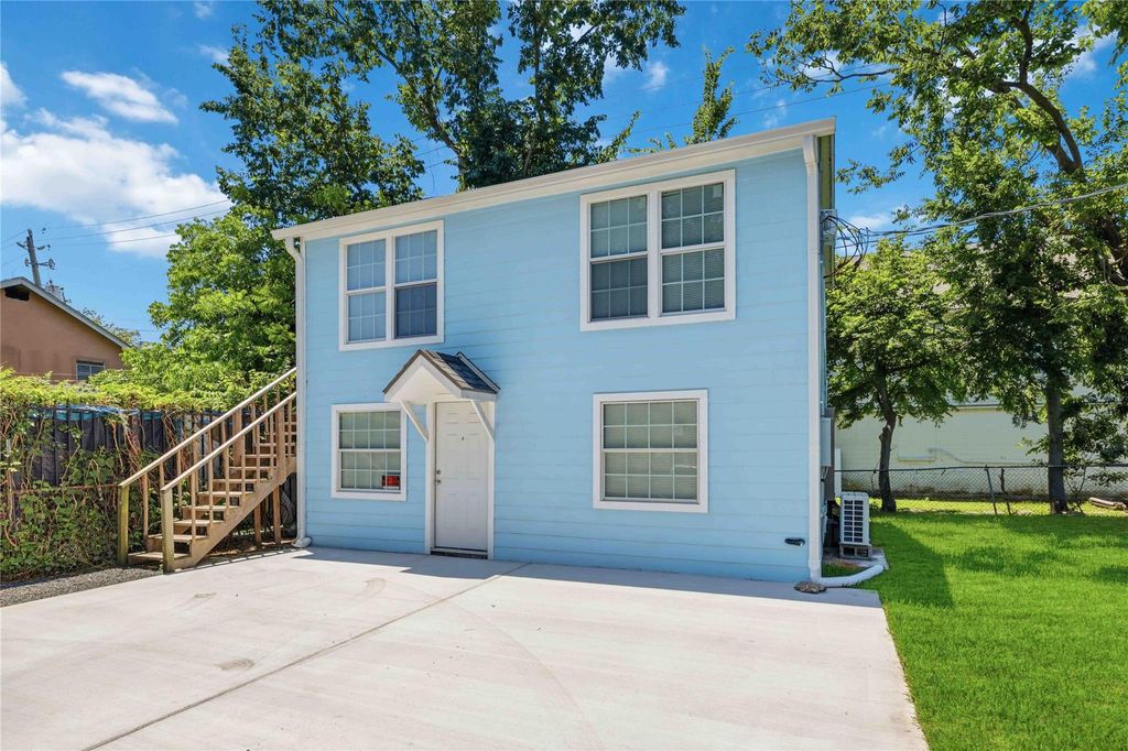 Photo of 626 Henke Street #A, Houston, TX 77020 (MLS # 16027882)