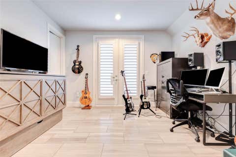 Tiny photo for 1323 Hunters Meadow Ln Ln, Houston, TX 77055 (MLS # 6851237)