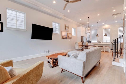 Tiny photo for 1323 Hunters Meadow Ln Ln, Houston, TX 77055 (MLS # 6851237)