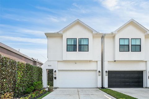 Photo of 5233 Darling Street, Houston, TX 77007 (MLS # 69368152)