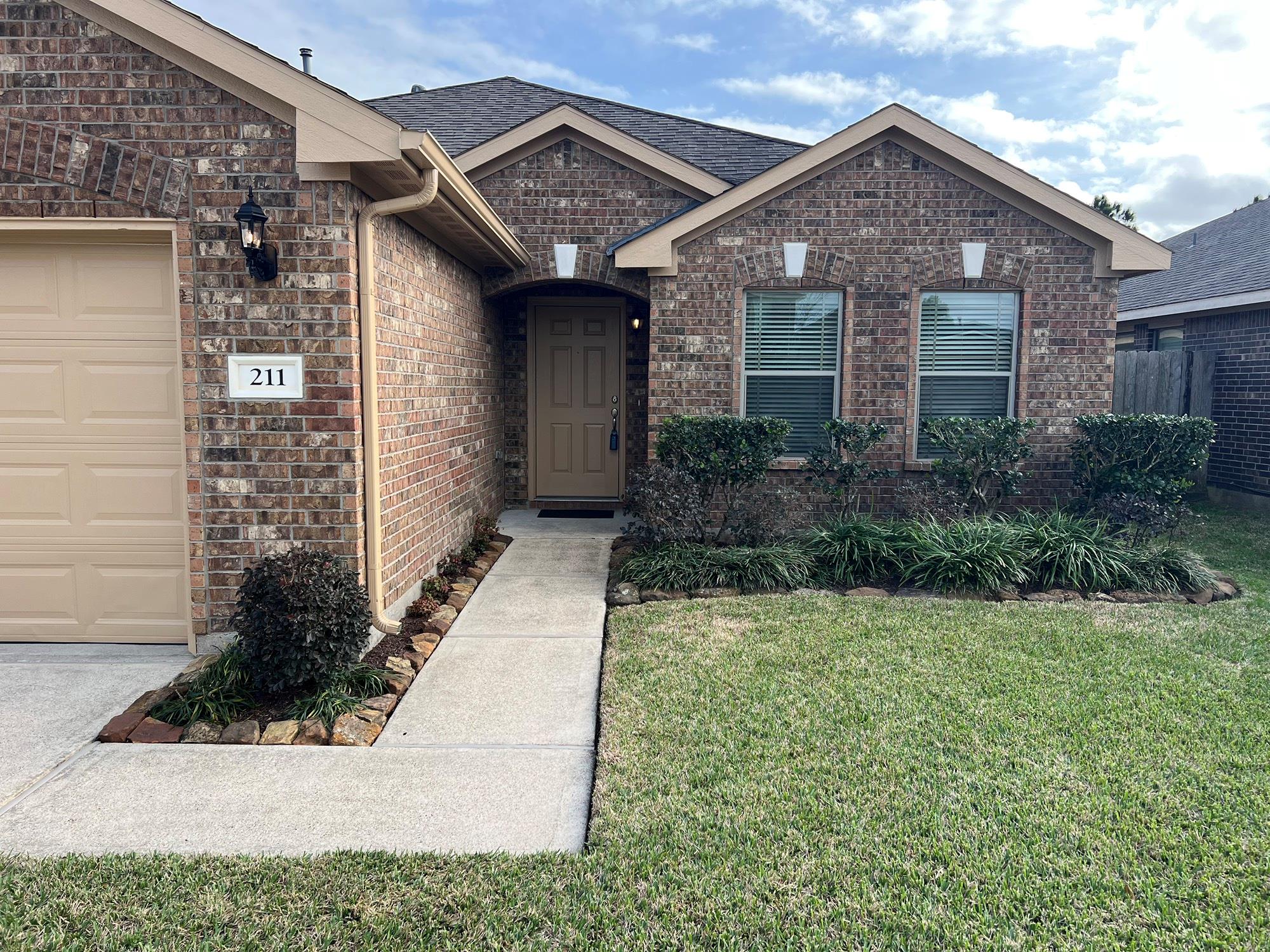 211 Hawks View Drive