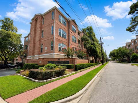 Photo of 2100 Welch Street #C202, Houston, TX 77019 (MLS # 16100145)