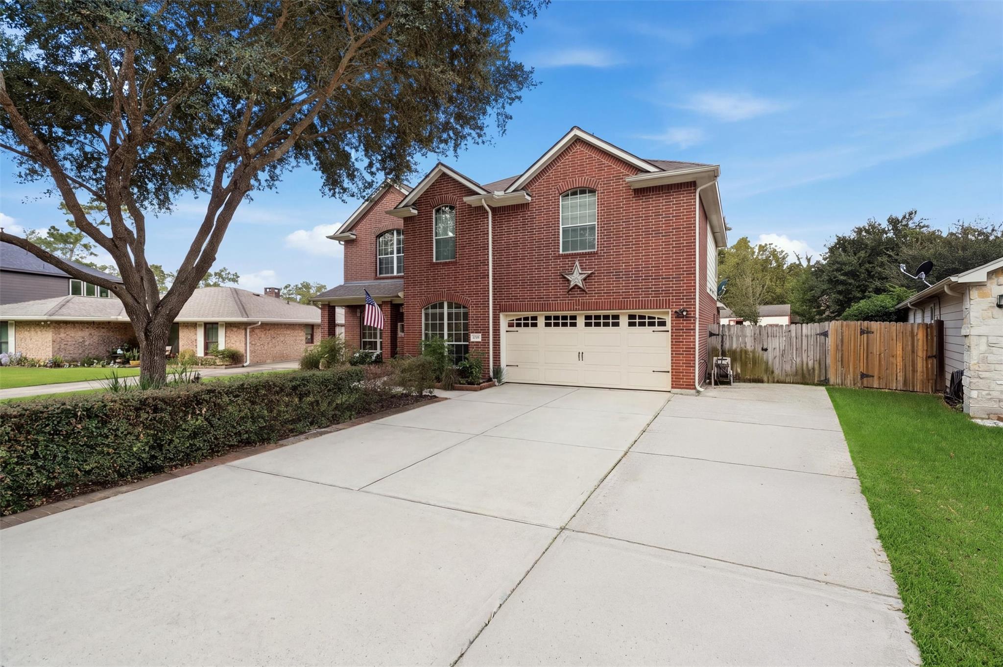1719 Cloister Drive