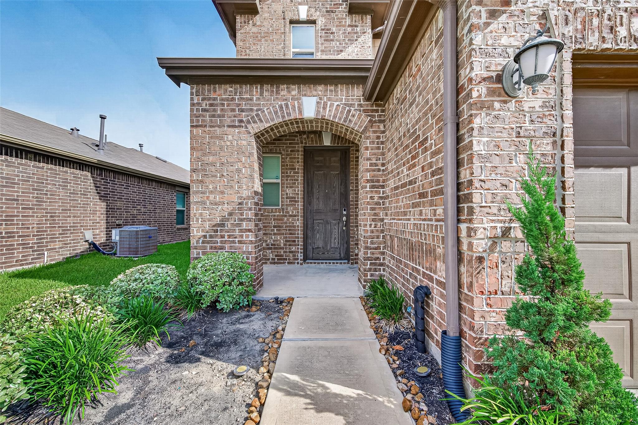 25314 Queens Causeway Lane