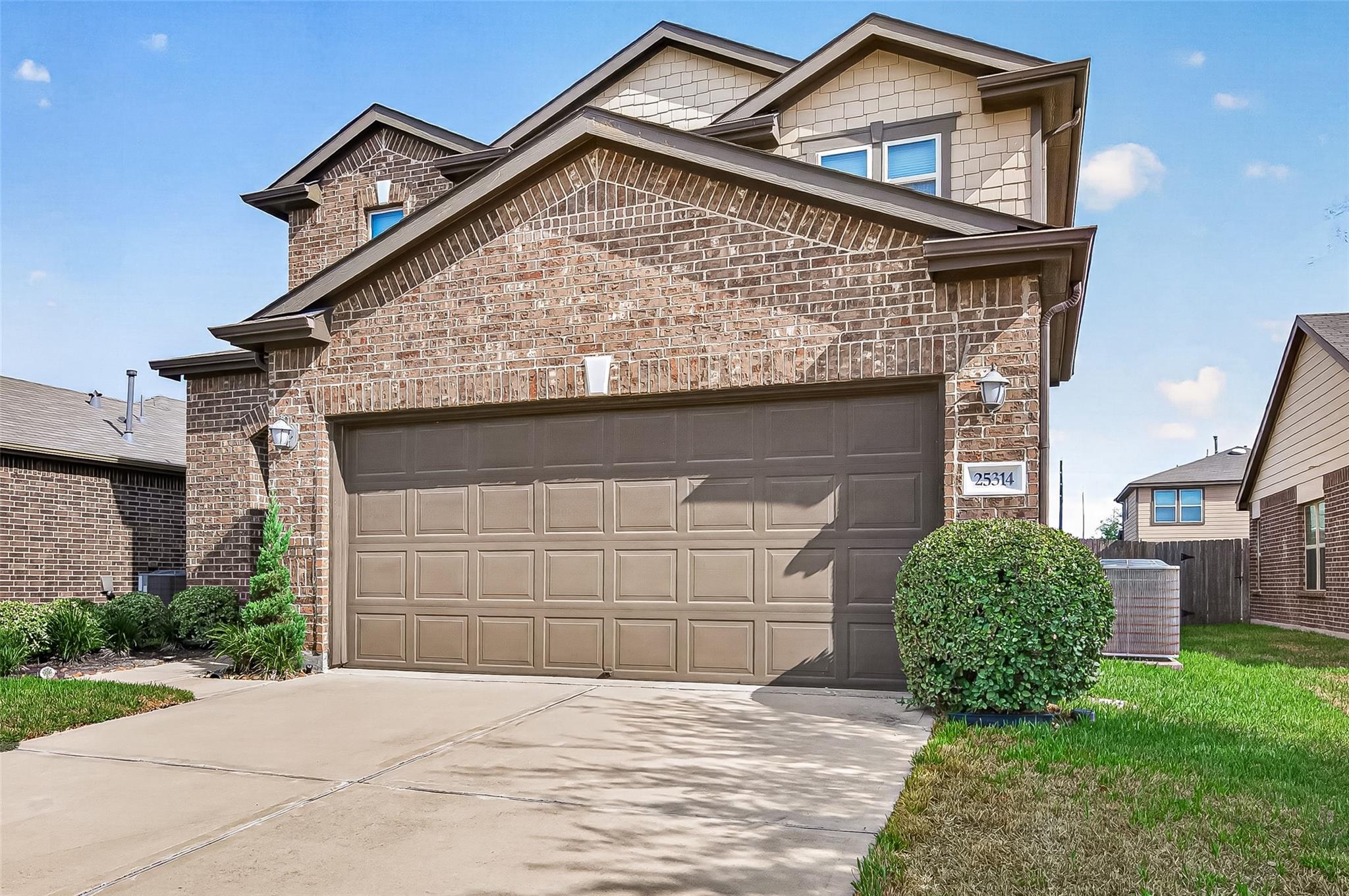 25314 Queens Causeway Lane
