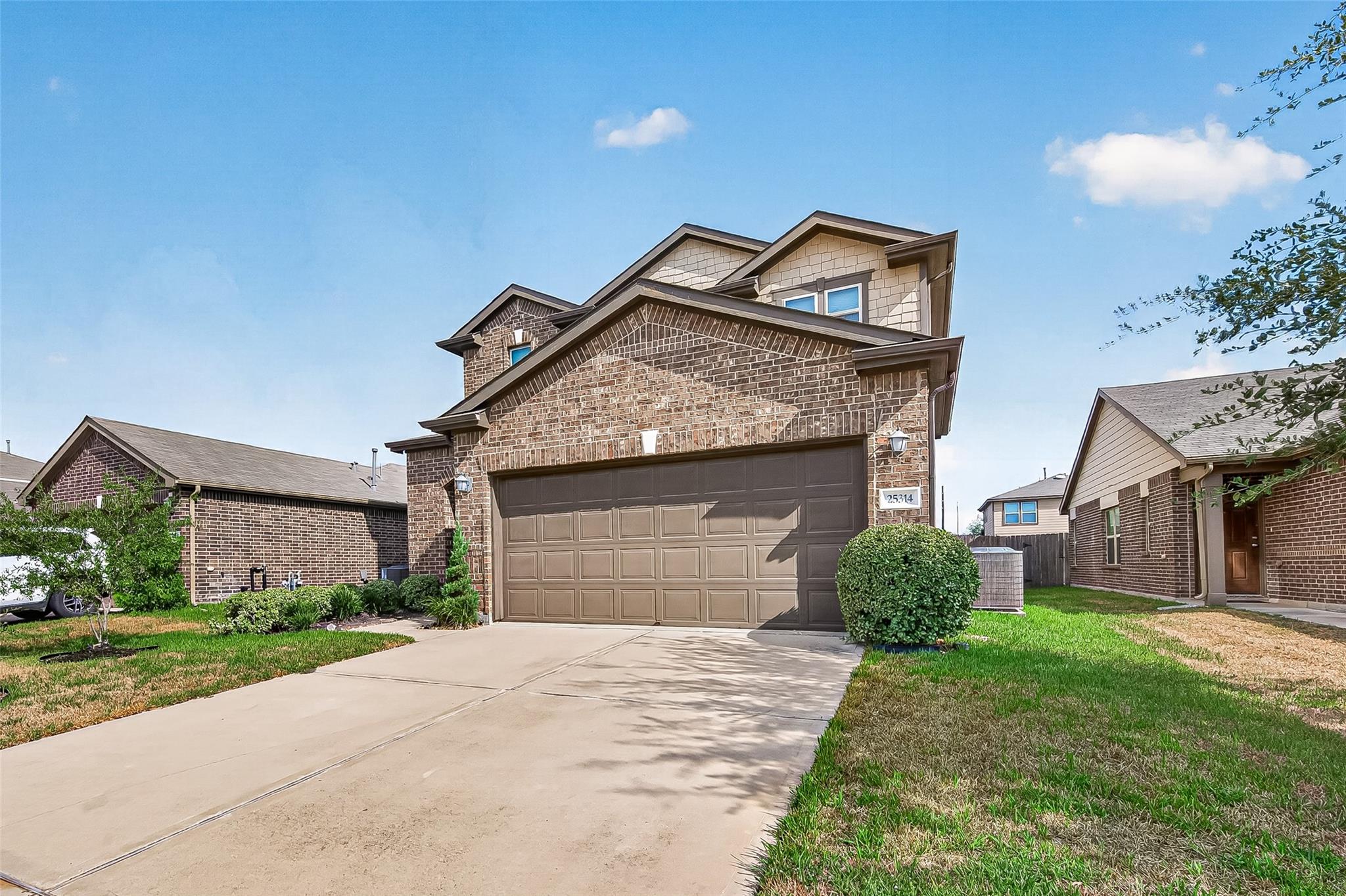 25314 Queens Causeway Lane