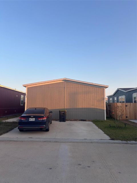 Photo of 159 Lear Lane, Pearland, TX 77581 (MLS # 30249322)