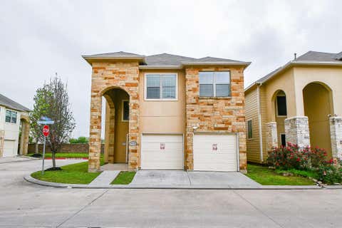 Photo of 7920 Ashford Terrace Drive, Houston, TX 77072 (MLS # 3640367)