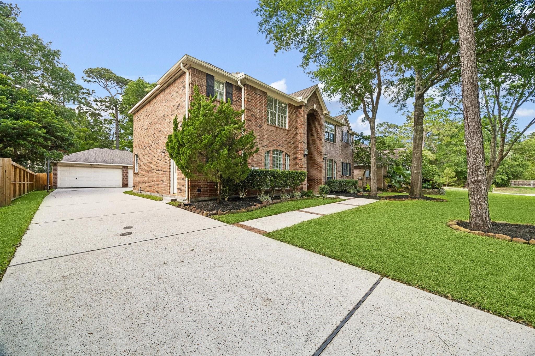 2214 Deer Cove Trail