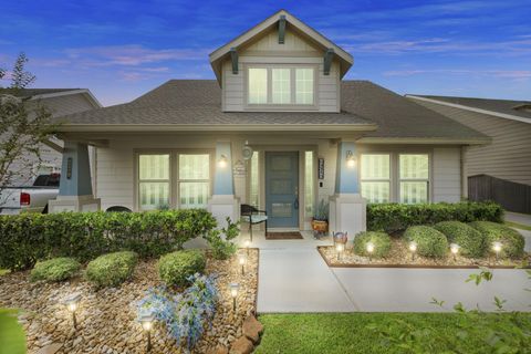 Photo of 229 N Lynx Trail, Montgomery, TX 77316 (MLS # 22047023)