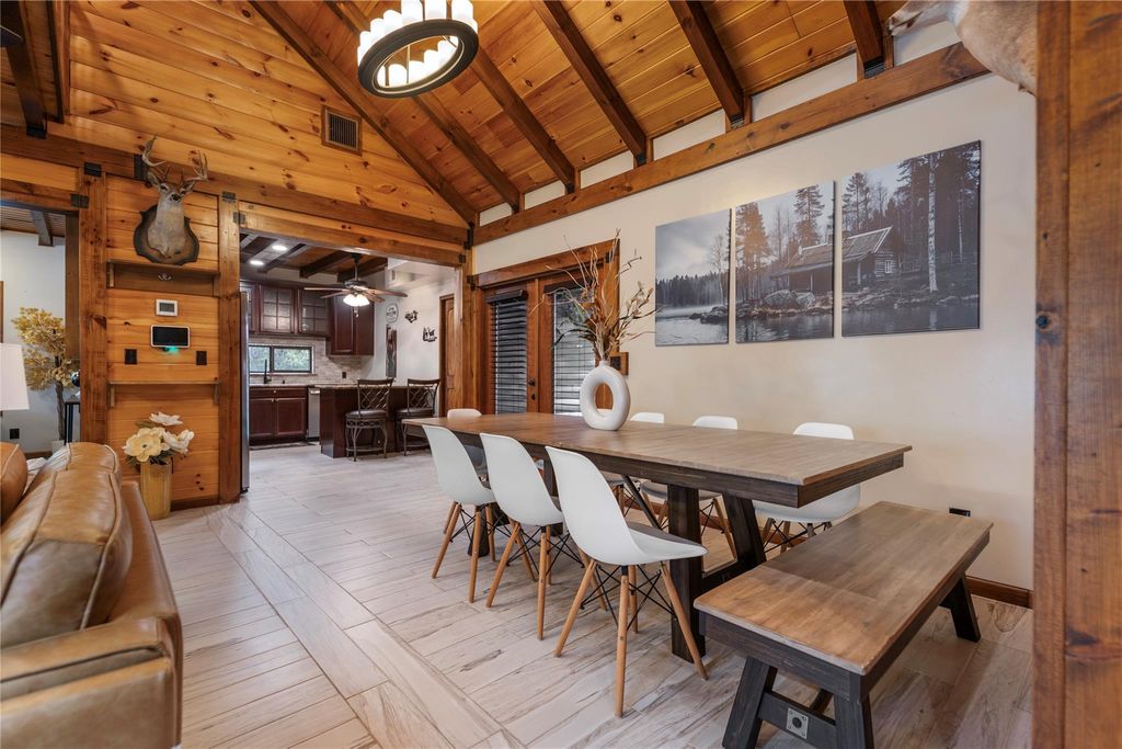 Photo of 358 Bridgeview Dr, Onalaska, TX 77360 (MLS # 2915166)