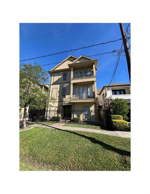 Photo of 1306 Birdsall Street, Houston, TX 77007 (MLS # 61152339)