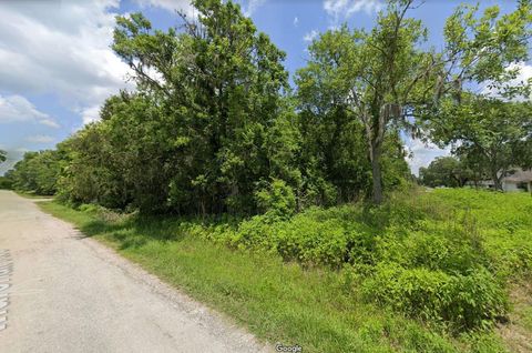 Photo of 0 Marshall Avenue, Holiday Lakes, TX 77515 (MLS # 42367269)