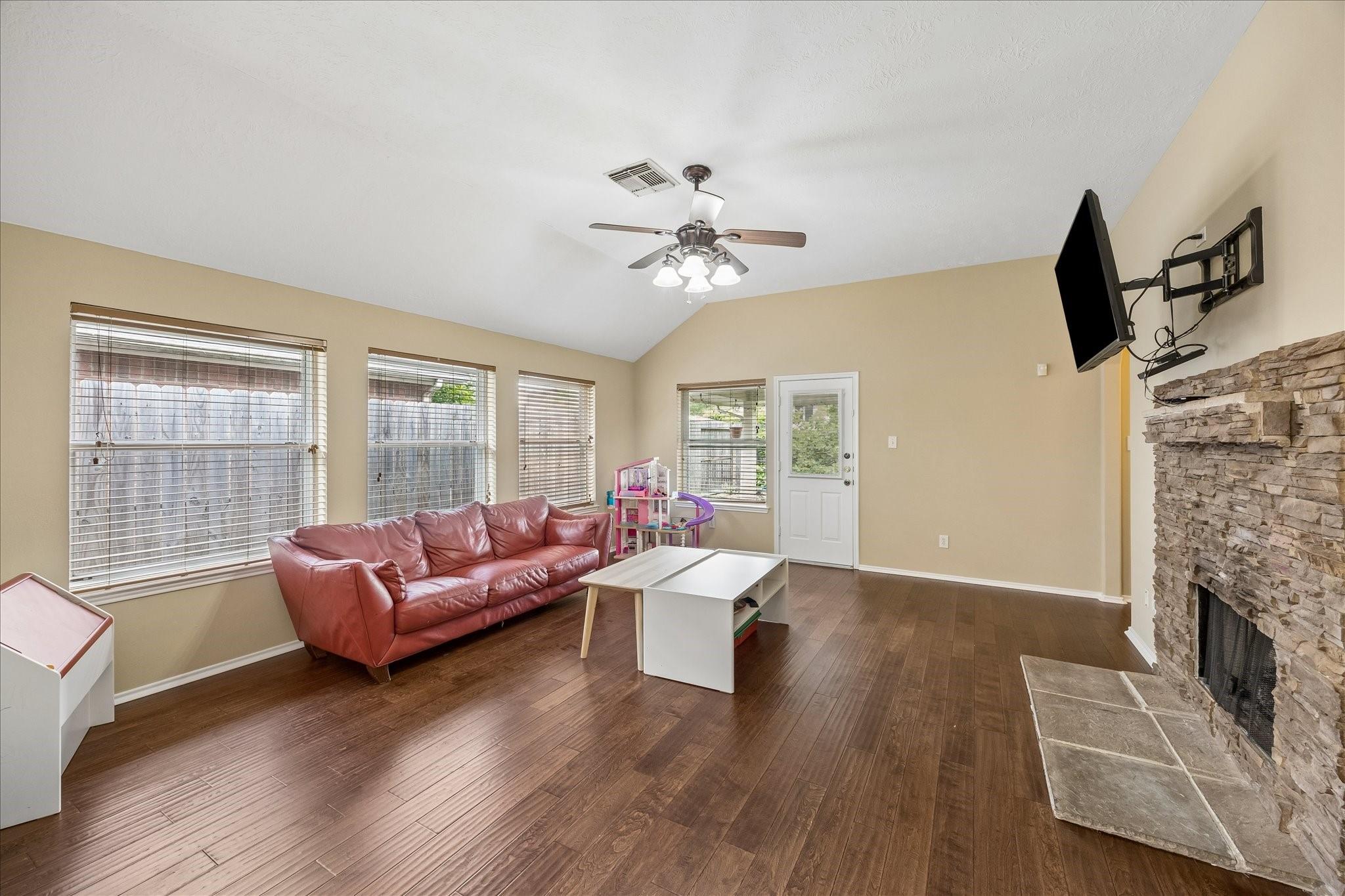 16407 Redbud Berry Lane