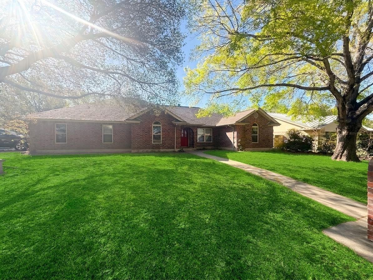 1634 Sunnybrook Drive