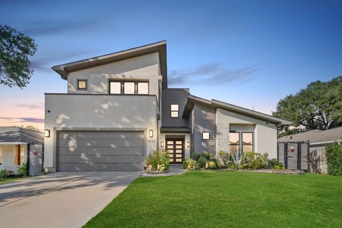 Photo of 5434 Windswept Lane, Houston, TX 77056 (MLS # 32994207)