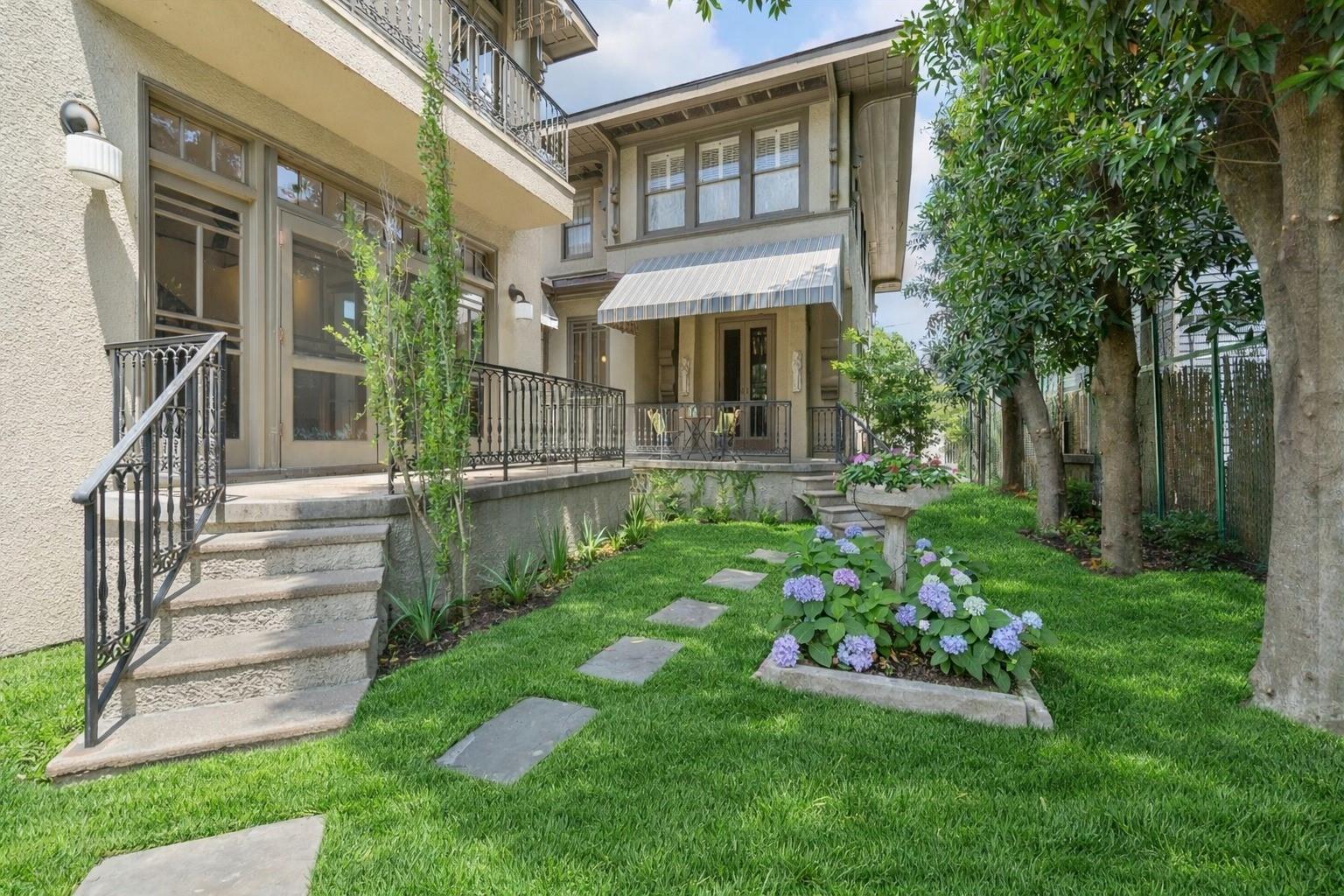 2614 Stanford Street