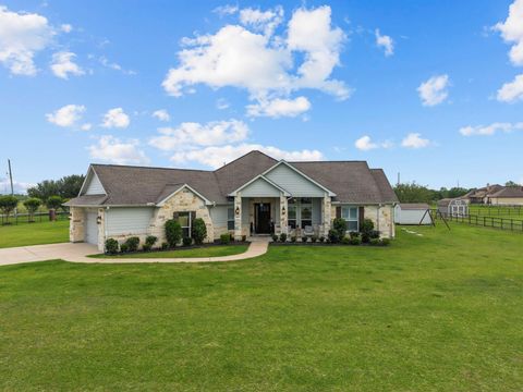 Photo of 16003 Three Oaks Boulevard, Santa Fe, TX 77517 (MLS # 69767085)