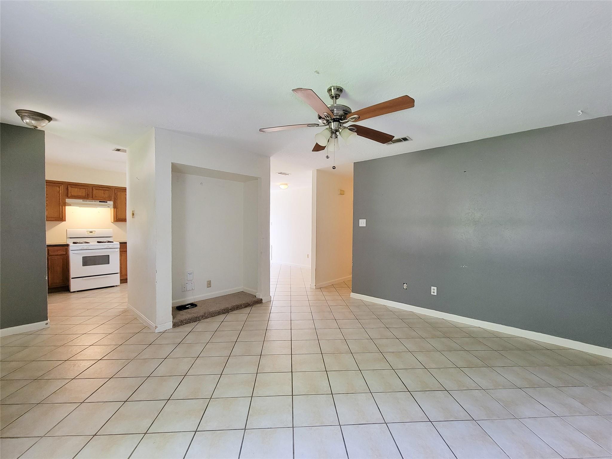 18 N Wavy Oak Circle