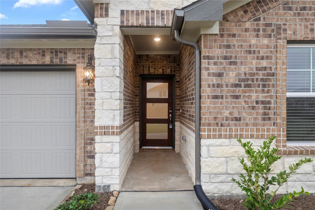 Photo of 6338 Brazos Trail Lane, Richmond, TX 77469 (MLS # 64786901)