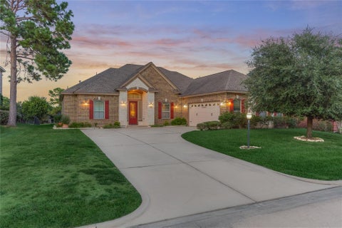 Photo of 35 Bent Tree Lane, Montgomery, TX 77356 (MLS # 85291799)