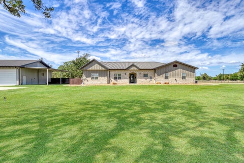 Homes For Sale - 5792 Andert Road<br/> Bryan, TX 77808