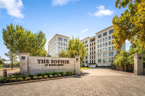 Condo For Sale - 6017 Memorial Dr #202<br/> Houston, TX 77007