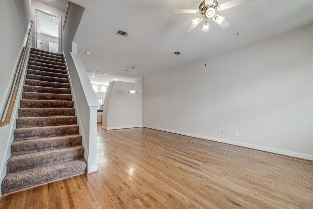 Photo of 2710 Hullsmith Drive #401, Houston, TX 77063 (MLS # 82284683)