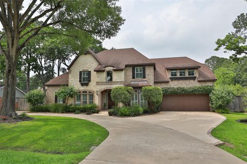 Photo of 11722 Spriggs Way, Houston, TX 77024 (MLS # 26010095)