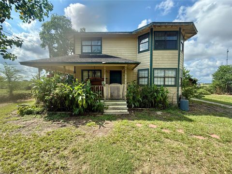 Photo of 755 County Road 407, Markham, TX 77456 (MLS # 92559905) Photo of 755 County Road 407, Markham, TX 77456 (MLS # 92559905)