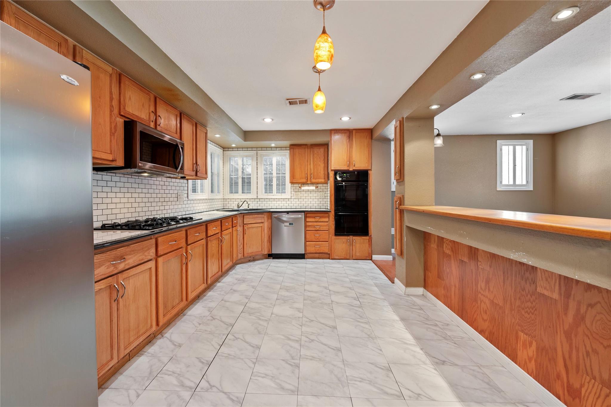 10702 River Oaks Drive