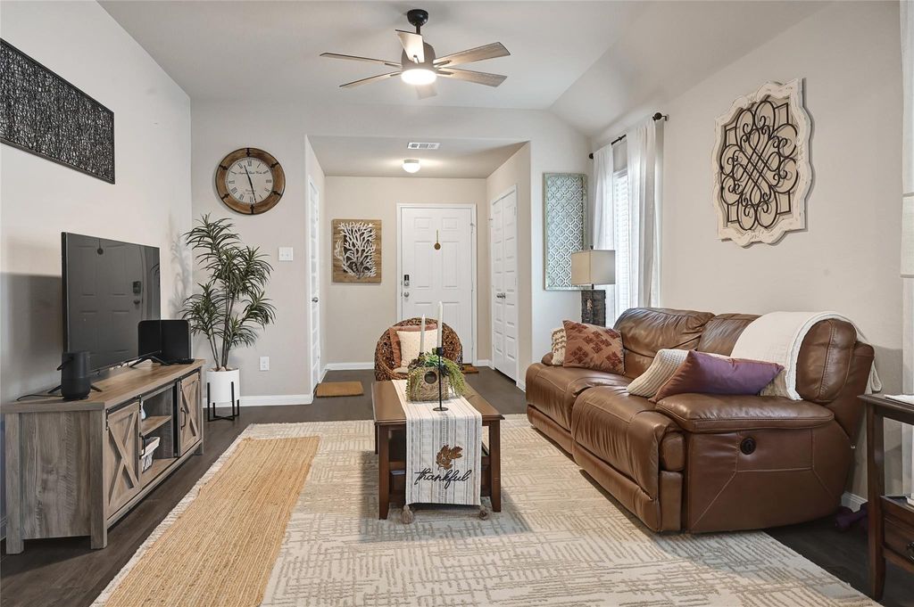 Photo of 1329 Mount Blanc Path, Conroe, TX 77301 (MLS # 71360651)