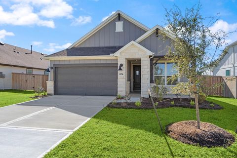 Photo of 6714 Augusta Greens Drive, Baytown, TX 77523 (MLS # 68249965)