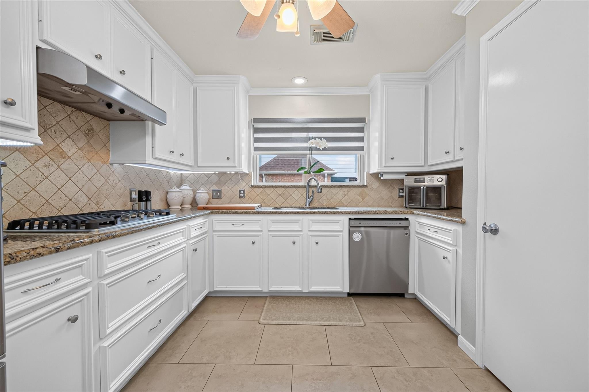 2207 Laurel Hill Drive