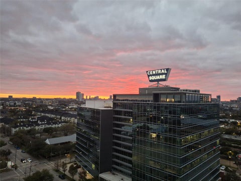 Photo of 2016 Main Street #1416, Houston, TX 77002 (MLS # 69570758)