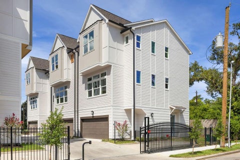 Photo of 1741 Mary Street, Houston, TX 77026 (MLS # 27824640)