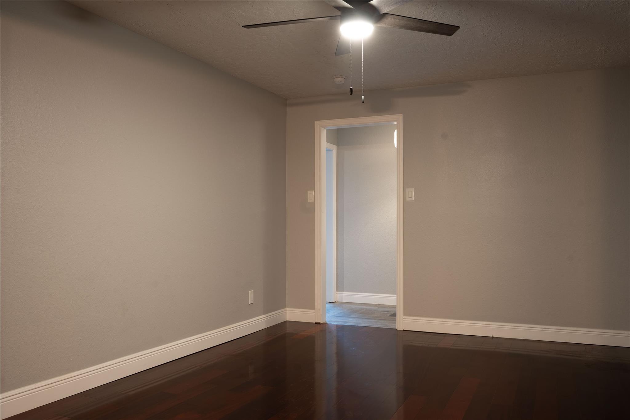 2921 Oak Drive