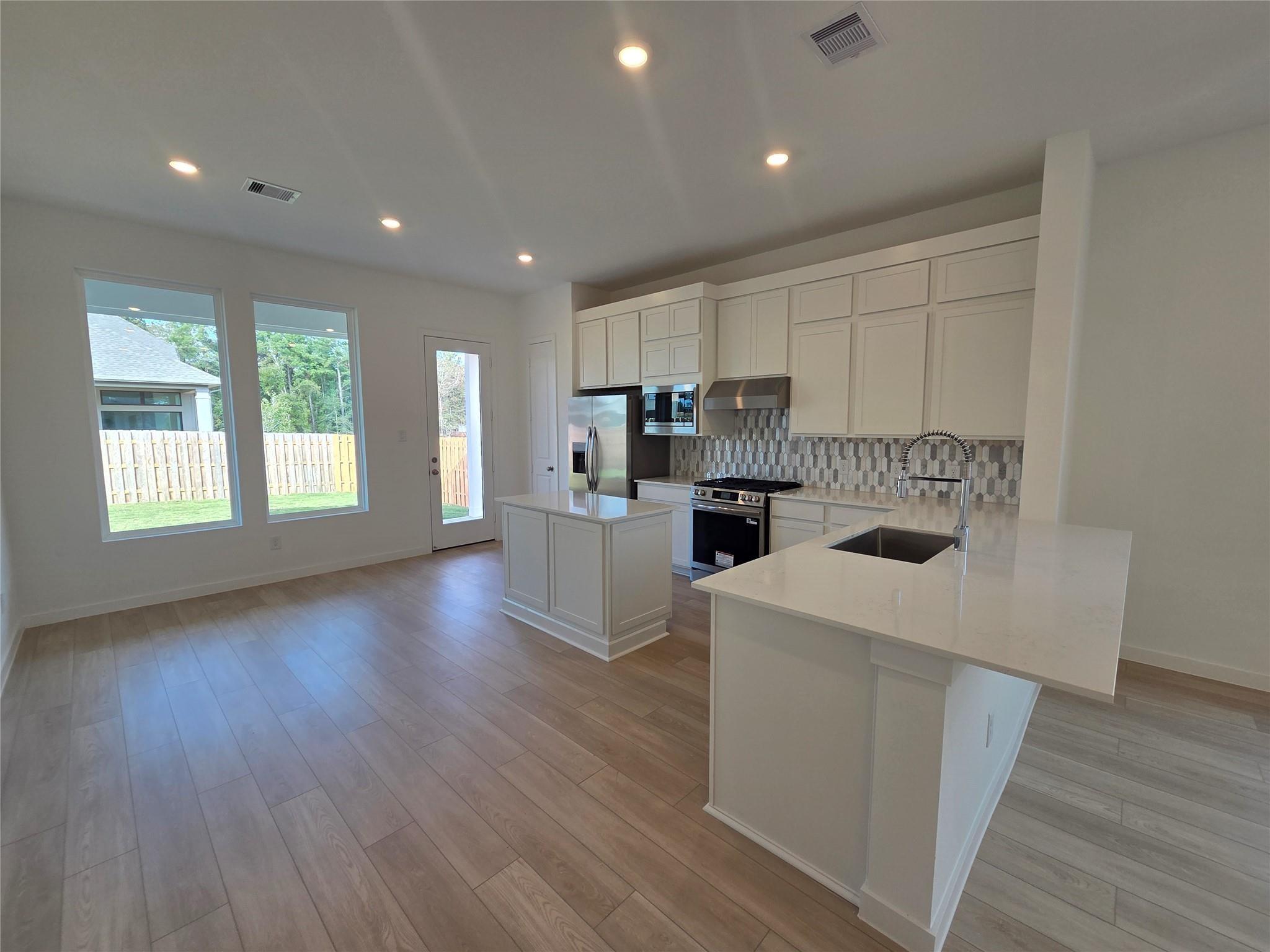 4323 Eagle Pass Drive