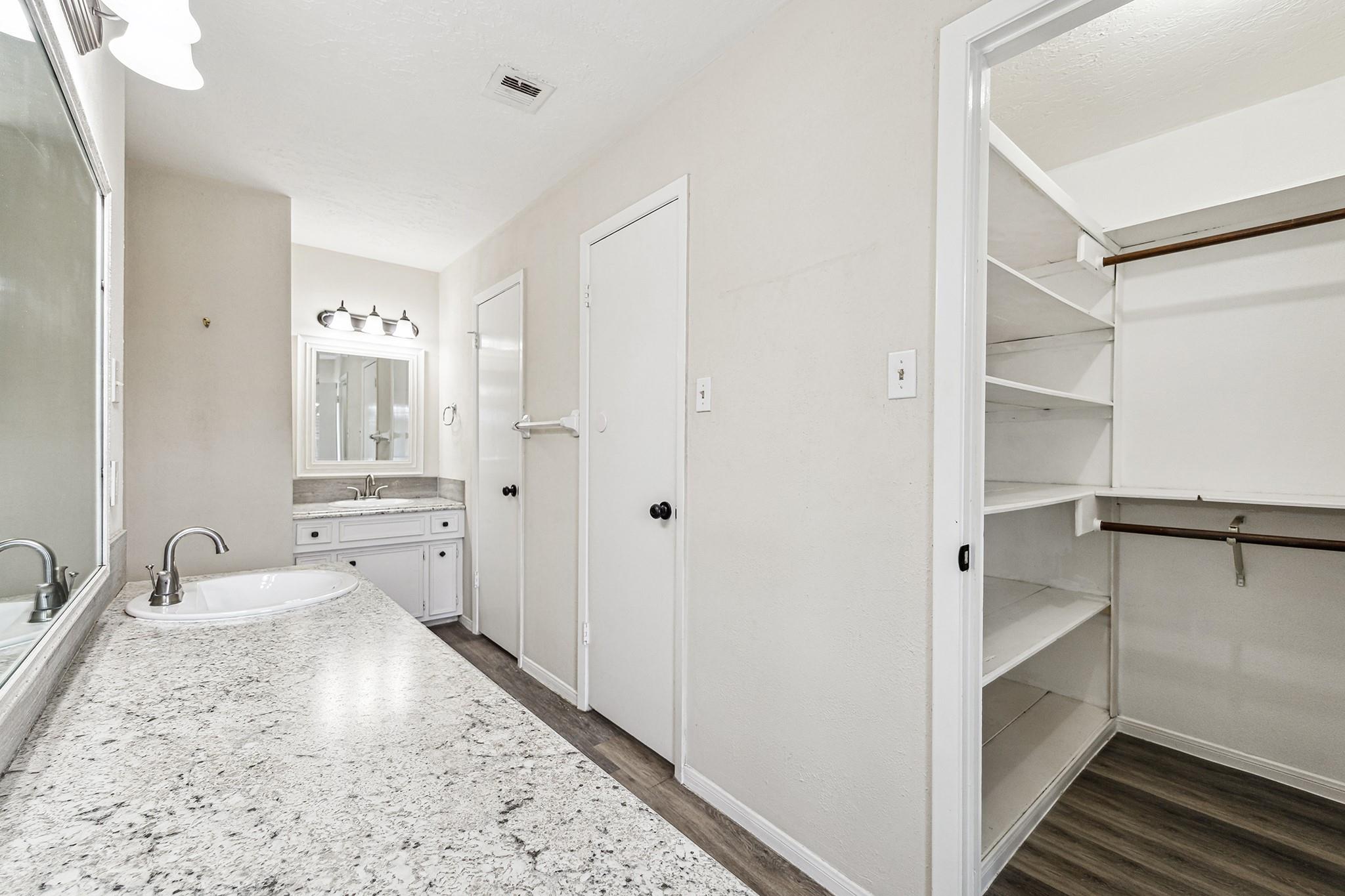 3013 Bee Cave Drive