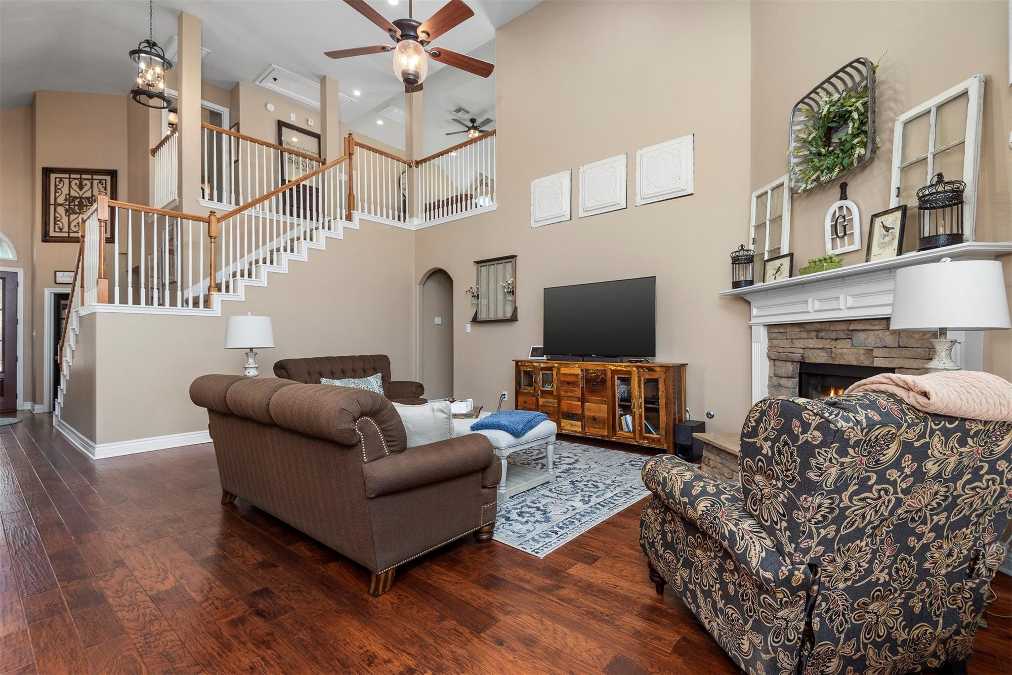 2210 Dorman Court