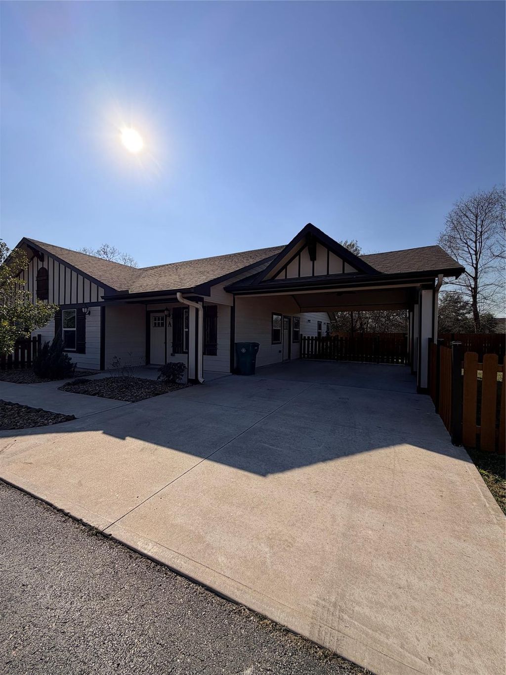 Photo of 2005 Pasadena Boulevard, Pasadena, TX 77502 (MLS # 17958632)