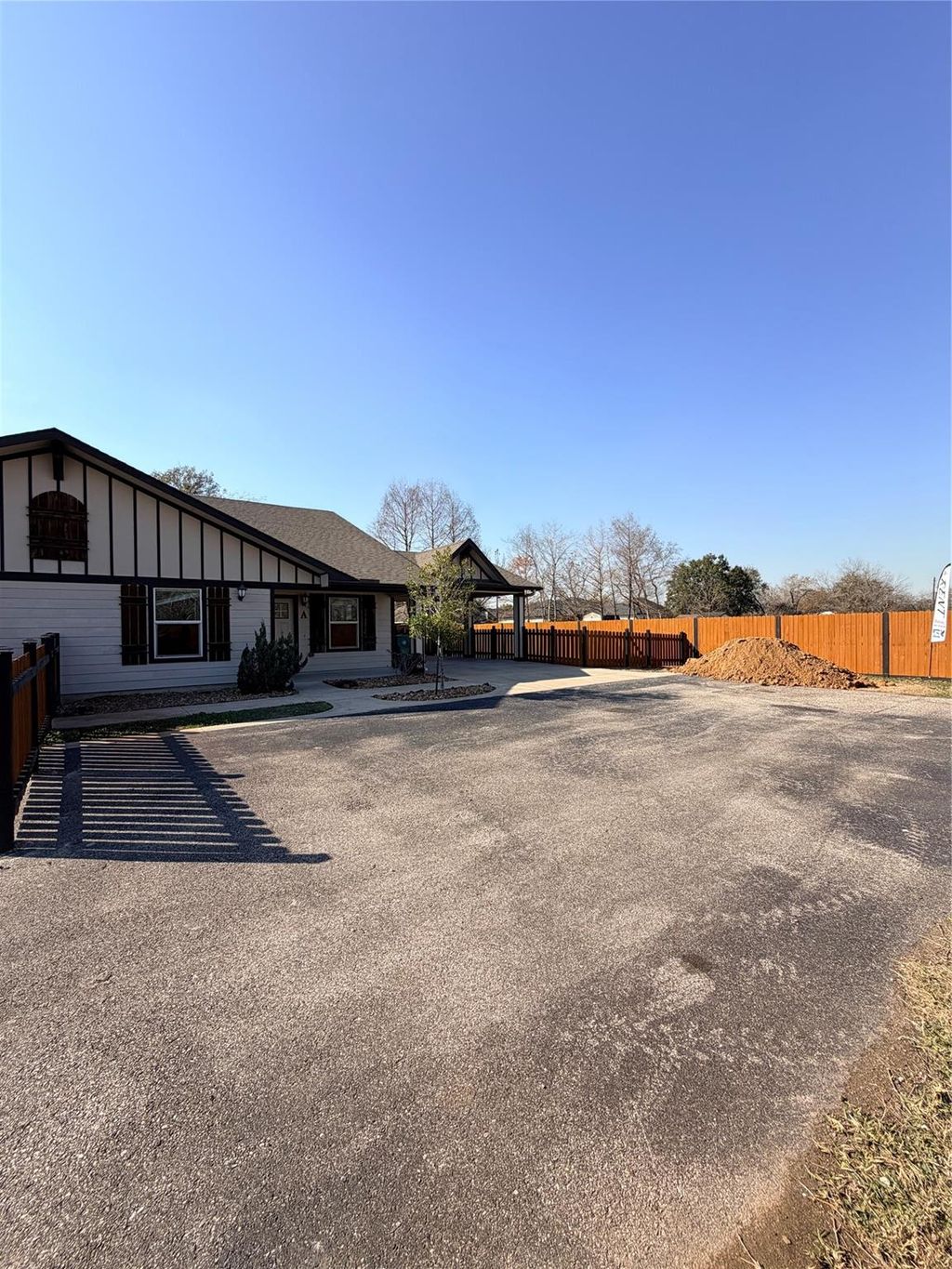 Photo of 2005 Pasadena Boulevard, Pasadena, TX 77502 (MLS # 17958632)