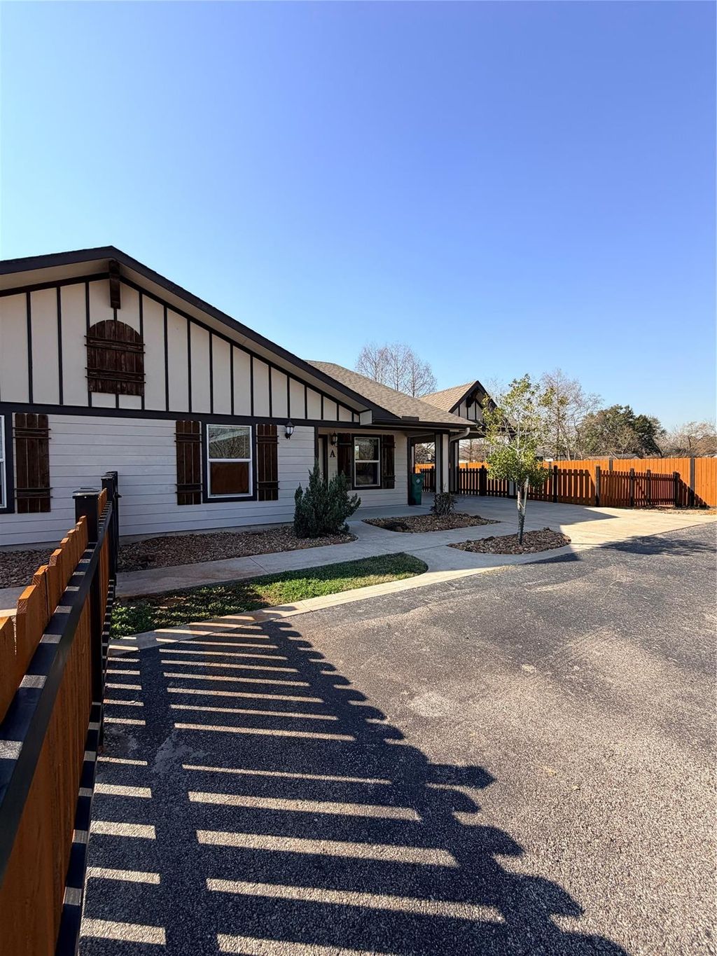 Photo of 2005 Pasadena Boulevard, Pasadena, TX 77502 (MLS # 17958632)