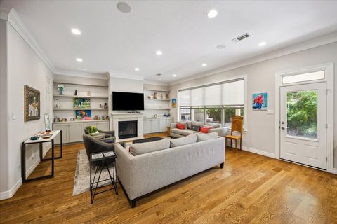 Tiny photo for 4413 Darsey Street, Bellaire, TX 77401 (MLS # 60263928)