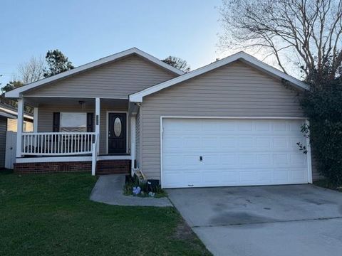 Homes For Sale - 21423 Cherry Canyon Lane<br/> Tomball, TX 77375